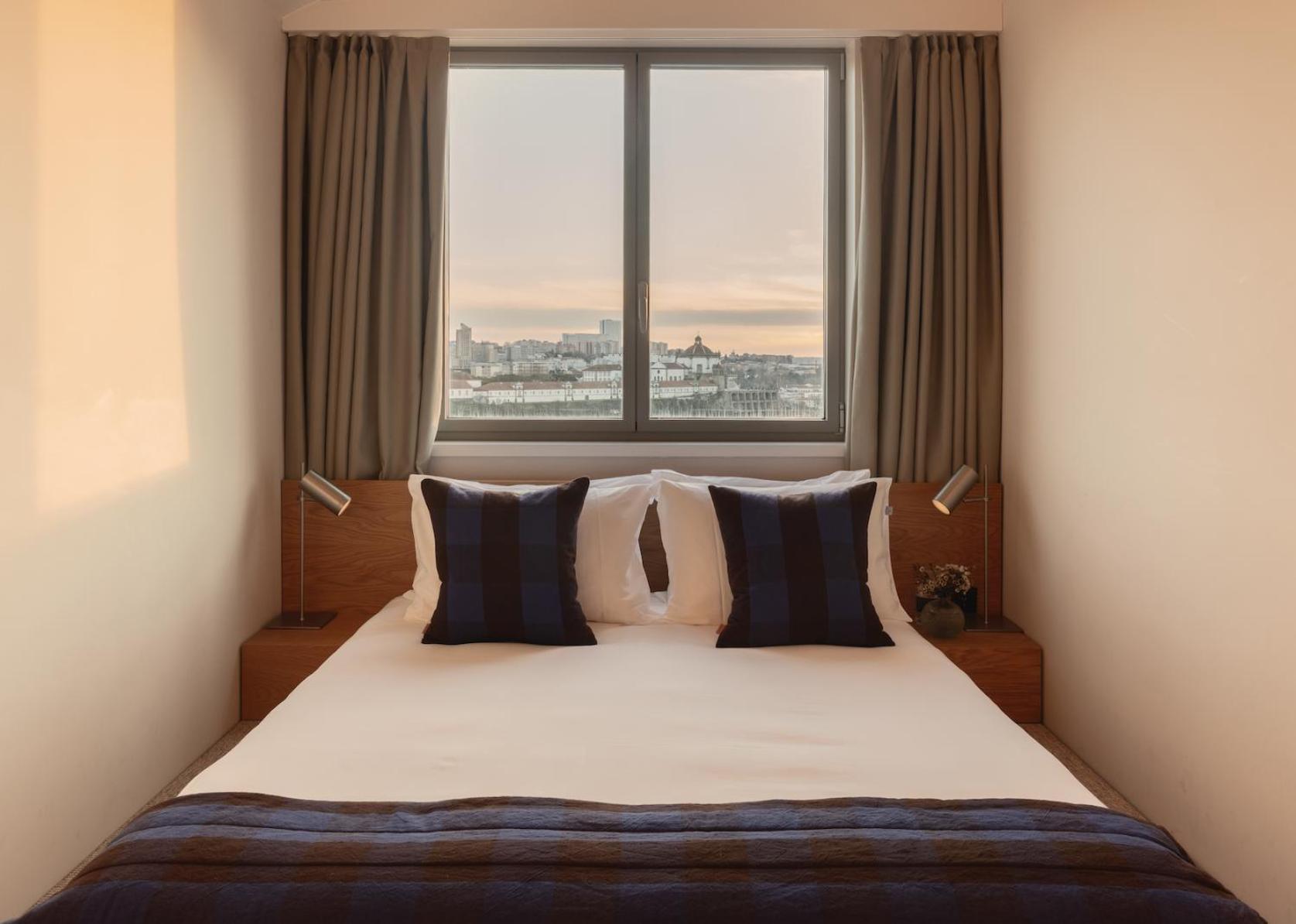 Vandoma Living Suites Порто Екстериор снимка
